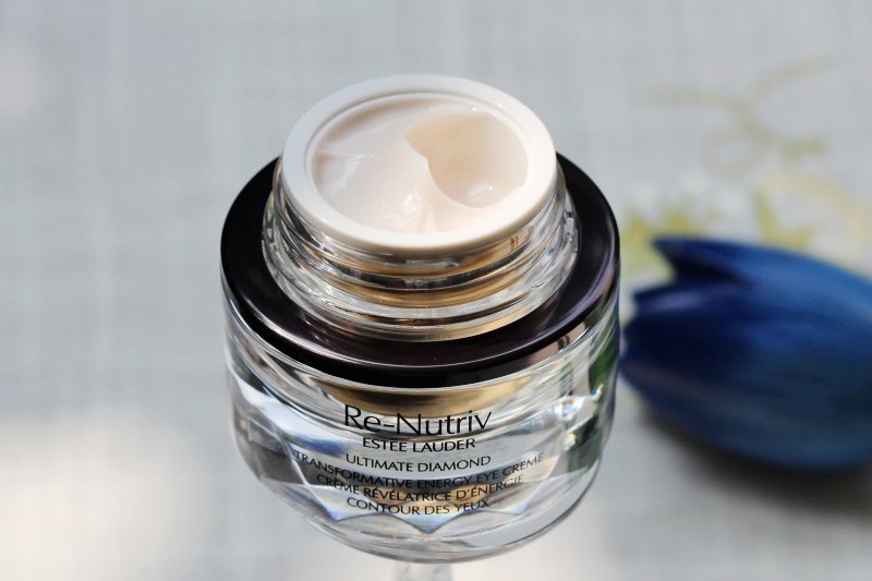 频繁“打飞的”，必备技能为面子形象工程背书