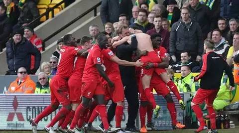 足球场上的你大爷还是你大爷,你大爷还是你大爷踢球