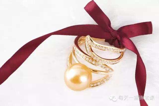 过年前应该买什么,过年了多买点黄金首饰