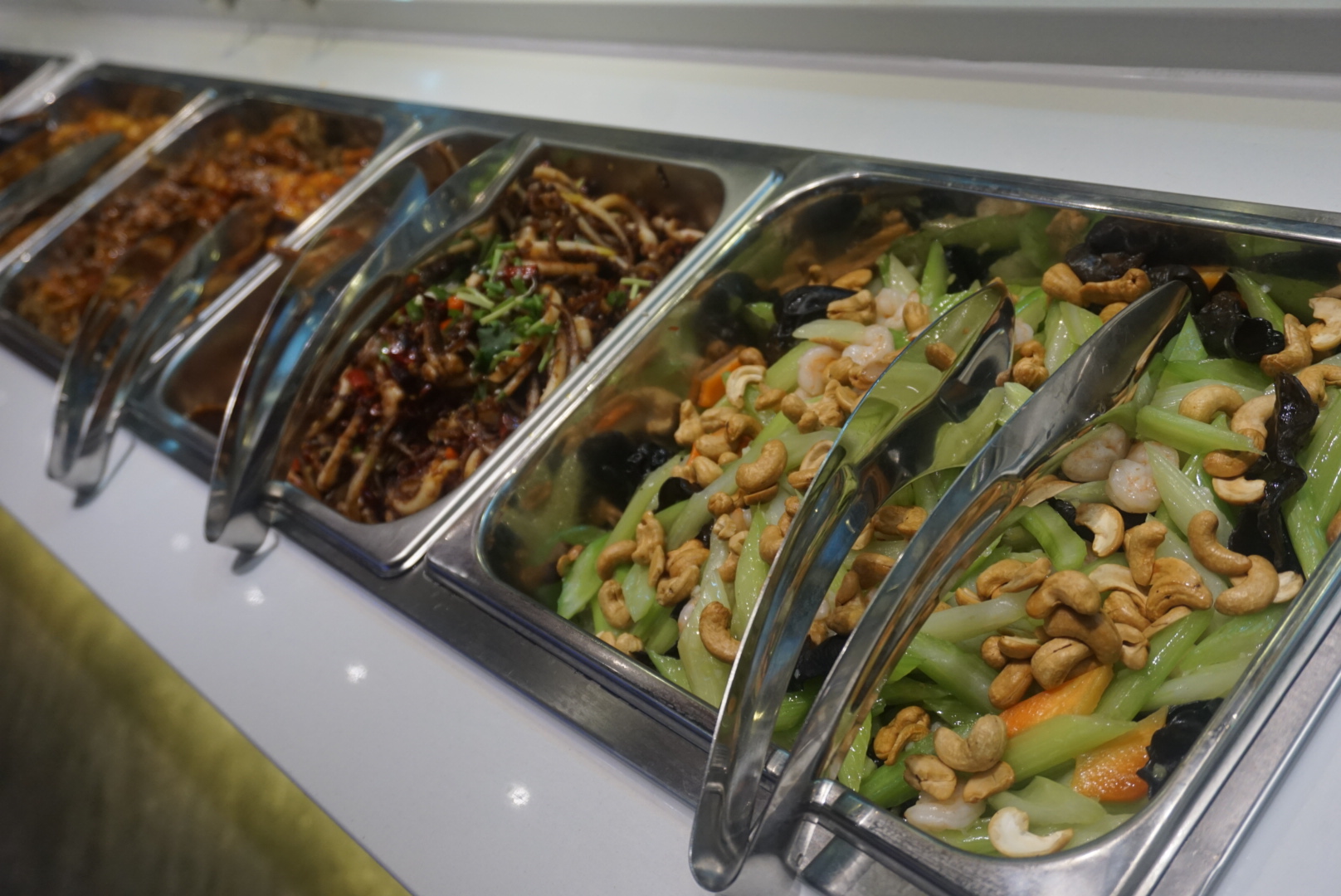 在21世纪以来最冷的一月份，足吃18年后变身逆天的好伦哥