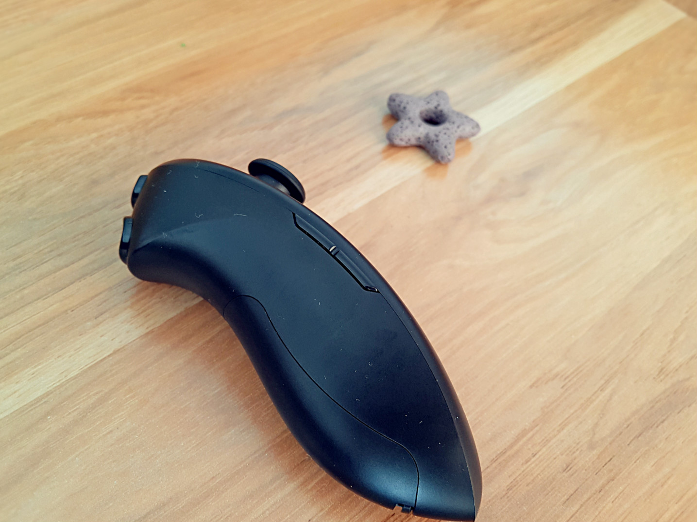 vr眼镜看小视频可以身临其境嘛,普通vr眼镜看手机上的视频效果