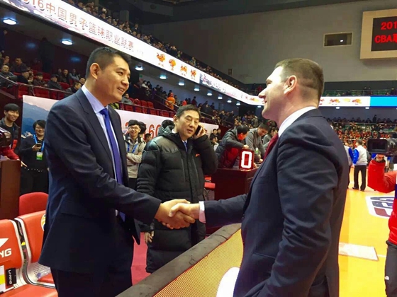 绝对的中国体坛第一帅哥！五千“超粉”冒-18℃低温痴情守候