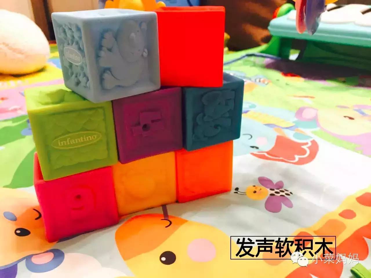 昆凌对小周周的评价,昆凌玩玩具