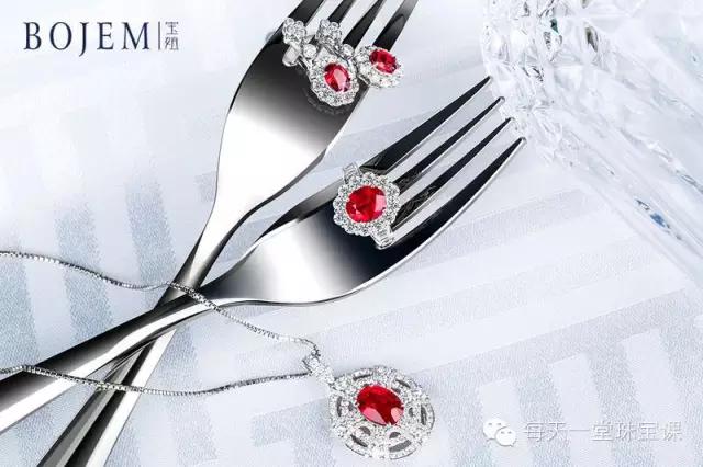 过年前应该买什么,过年了多买点黄金首饰