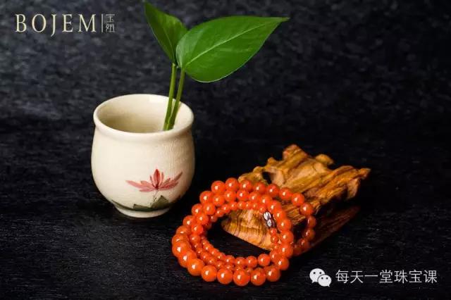 过年前应该买什么,过年了多买点黄金首饰