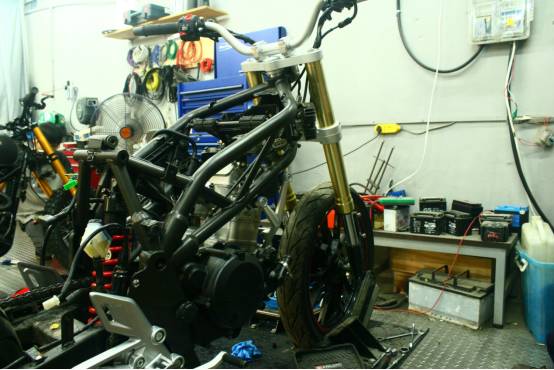 一探究竟！专业拆解告诉你RZ3何以称为“街霸”