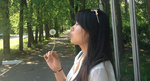 中国女生在俄罗斯旅行,中国女孩在俄罗斯日常生活