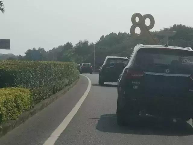 东风风光1.8排量580试驾视频,试驾东风风光580混动车全过程