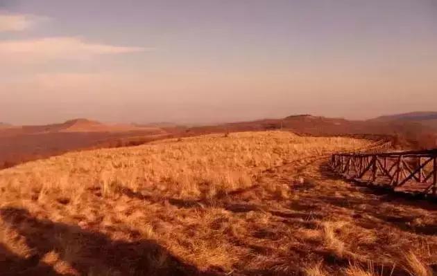 灵石县红崖峡谷攻略,灵石红崖峡谷口