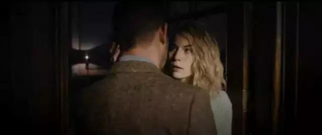 我丝毫不怀疑，这位导演曾来过云南尝过“毒蘑菇”