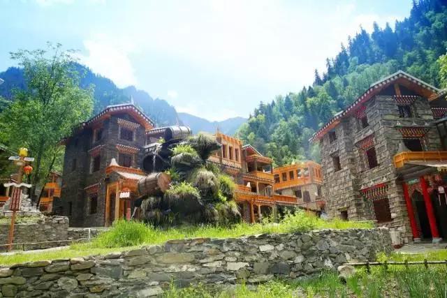 黑水彩林秘境,阿坝藏族羌族自治州黑水彩林