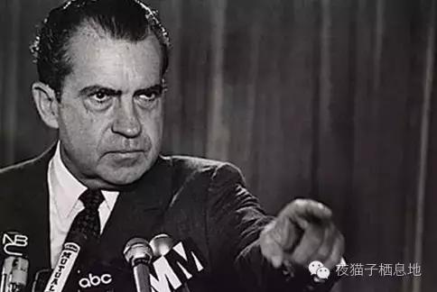 看完《谍影重重》你还不明白为什么CIA那么讨人厌？