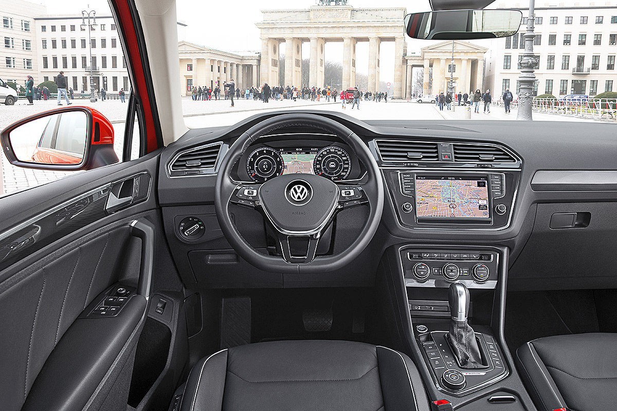 大众新款途观深度体验,6款中型城市suv横评大众途观篇