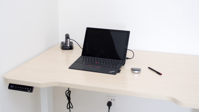 站着办公电脑桌,站着办公可升降电脑桌