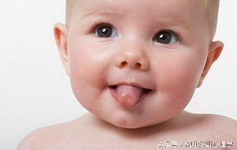 婴幼儿舌头发黑是怎么回事,婴幼儿舌头发紫的图片