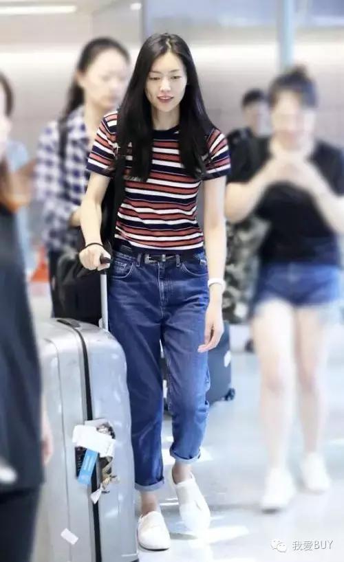 霉霉刘雯,刘雯维密霉霉驻唱