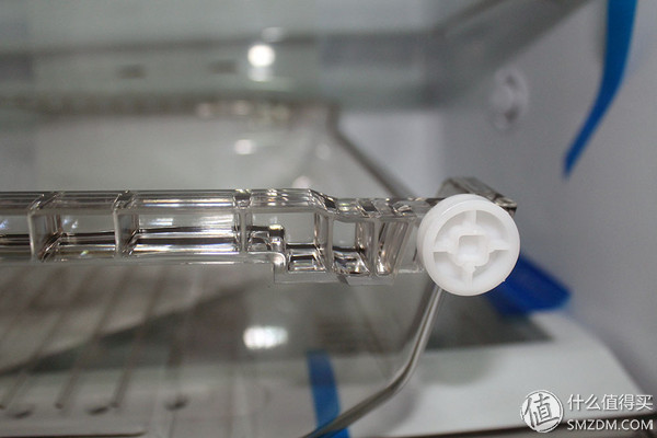 哈，你家的冰箱能安装QQ斗地主吗？