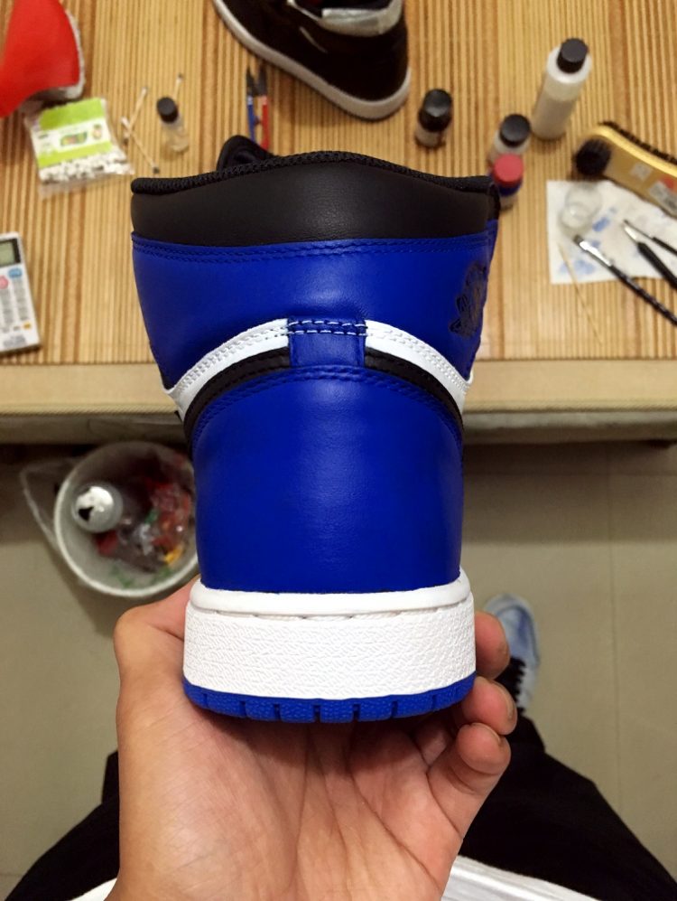 aj1禁穿黑红樱木,aj1倒钩藤原浩低帮真假