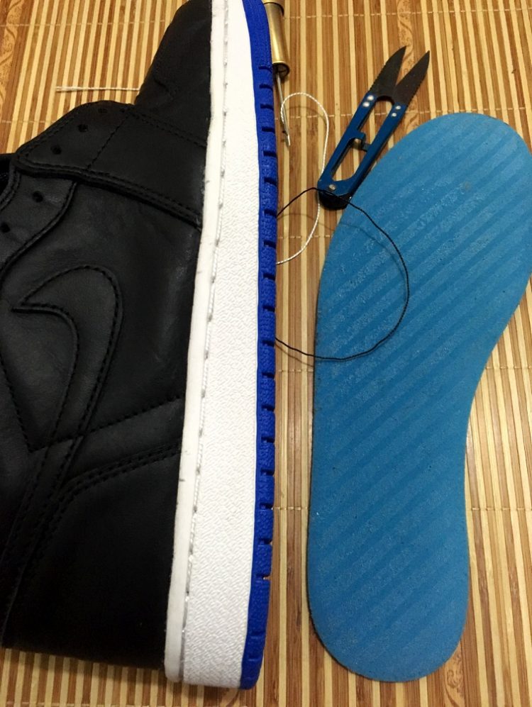 aj1禁穿黑红樱木,aj1倒钩藤原浩低帮真假