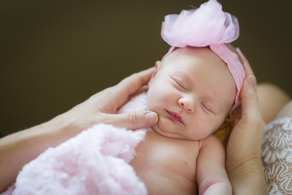 护理新生儿脐带的正确措施视频,婴儿脐带护理知识大全视频教程