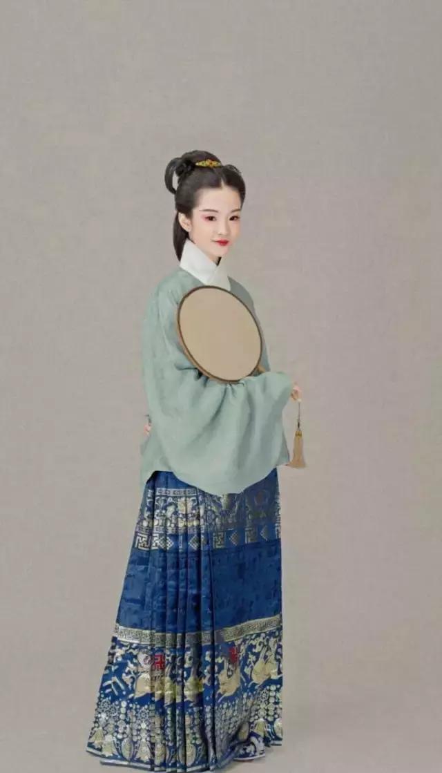 中国汉服穿搭女,好看的汉服搭配女