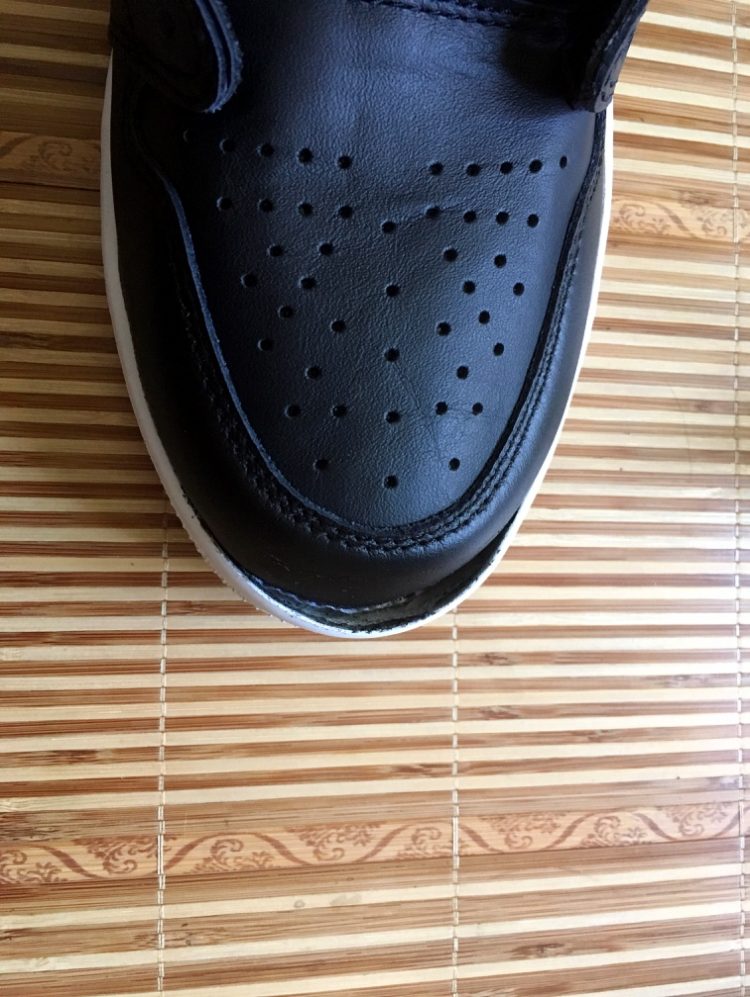 aj1禁穿黑红樱木,aj1倒钩藤原浩低帮真假