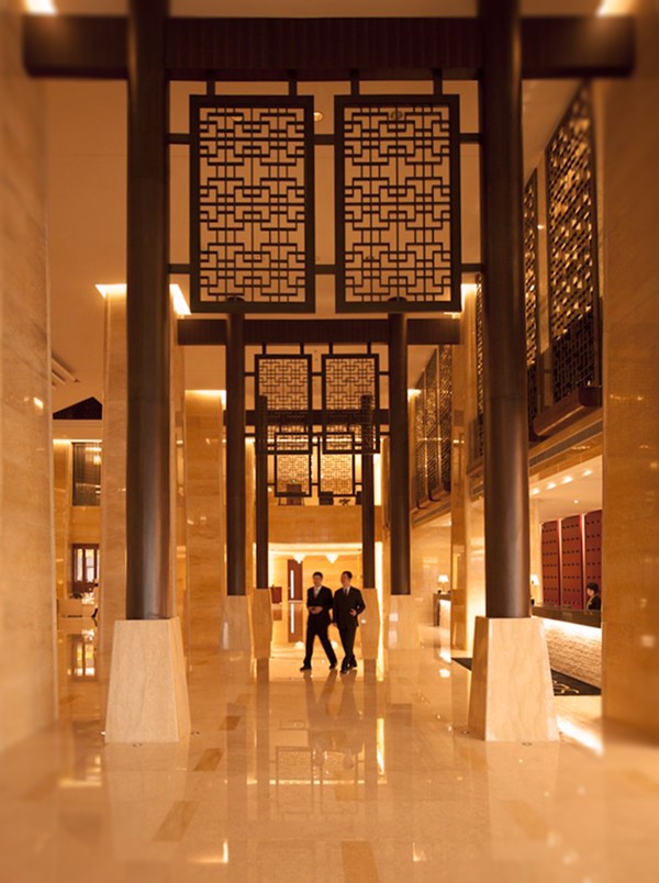 离首都机场近又有地铁站的酒店,首都机场国际航站楼附近宾馆