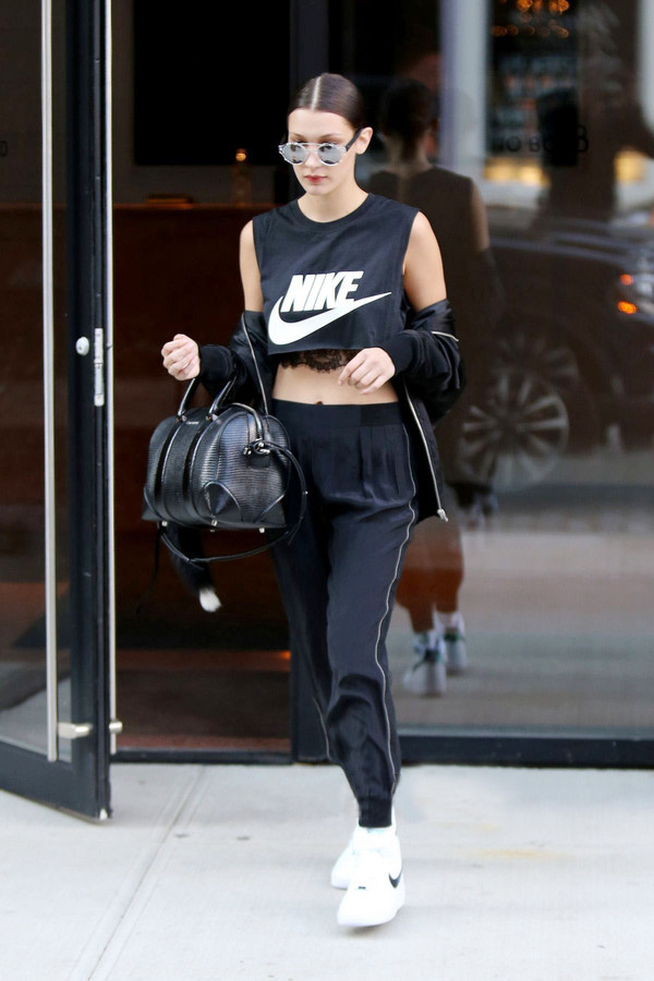 不穿高跟鞋走路有气质,不穿高跟鞋有气质吗