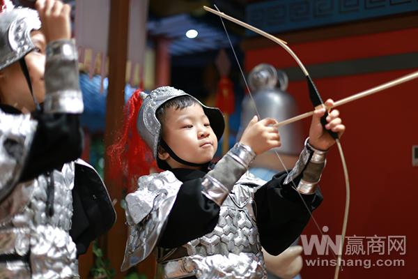 蓝光李嘉：宝贝江湖小镇成商业利器客流激增129%的秘密