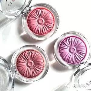 白菜贴脸,提亮泪沟的平价腮红