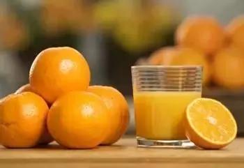 健康营养榨果汁,鲜榨果汁更营养