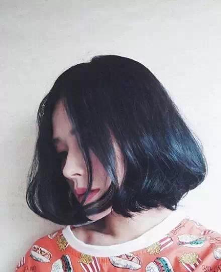 50岁减龄发型梨花烫,70后最洋气的发型梨花烫