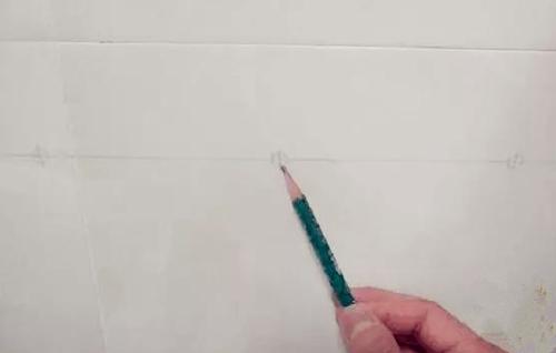 瓷砖怎么打眼不开裂？瓦工师傅只用三步就搞定了！管用