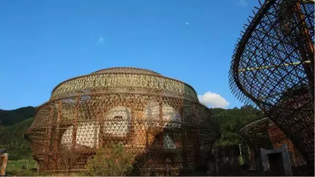 凤凰岛把公园还给你，你还欠自己一次隐居