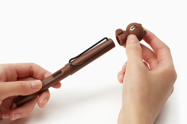 凌美布朗熊钢笔怎么装墨水,凌美钢笔布朗熊开箱