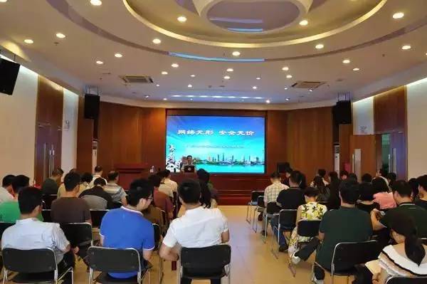 团团转粤语伴奏,团团转粤语钢琴