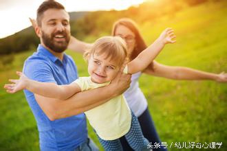 2016宝宝吃东西卡住喉咙急救办法宝宝吃东西干呕、、