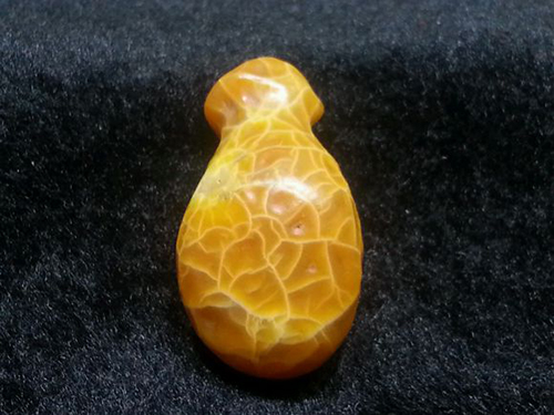 网上的8mm的红玛瑙多少钱一颗,5mm红玛瑙多少钱一粒