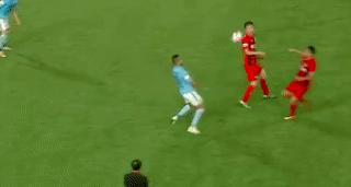 中国足球的东邪西毒,功夫足球反映国内足球真实