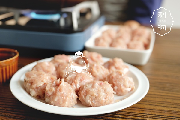 涓変笁涓や袱缇庨瑙嗛,鍙佷咯鐏攨椋熷爞鎶栭煶鍥㈣喘