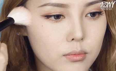 美妆裸妆怎么化,美妆教程打造明星同款轻盈裸妆