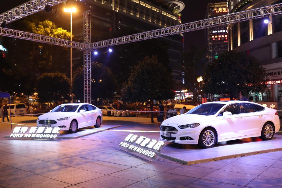 新蒙迪欧重庆时装周：携手重庆时装周捕捉童趣之美