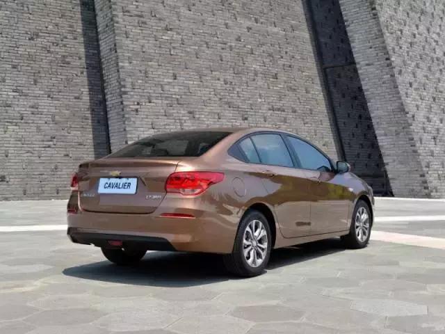 8万买轩逸经典还是11万买昂克赛拉,合资家轿推荐雪佛兰科沃兹