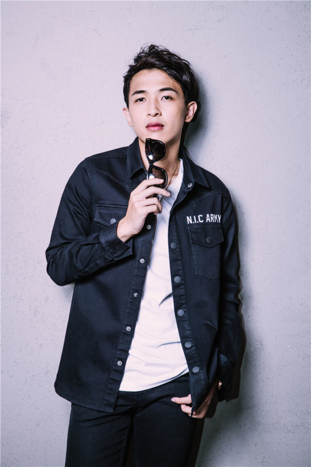 小鲜肉具备痞子劲儿？！看黄德毅如何玩转NPC。