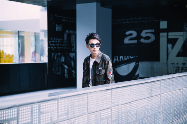 小鲜肉具备痞子劲儿？！看黄德毅如何玩转NPC。