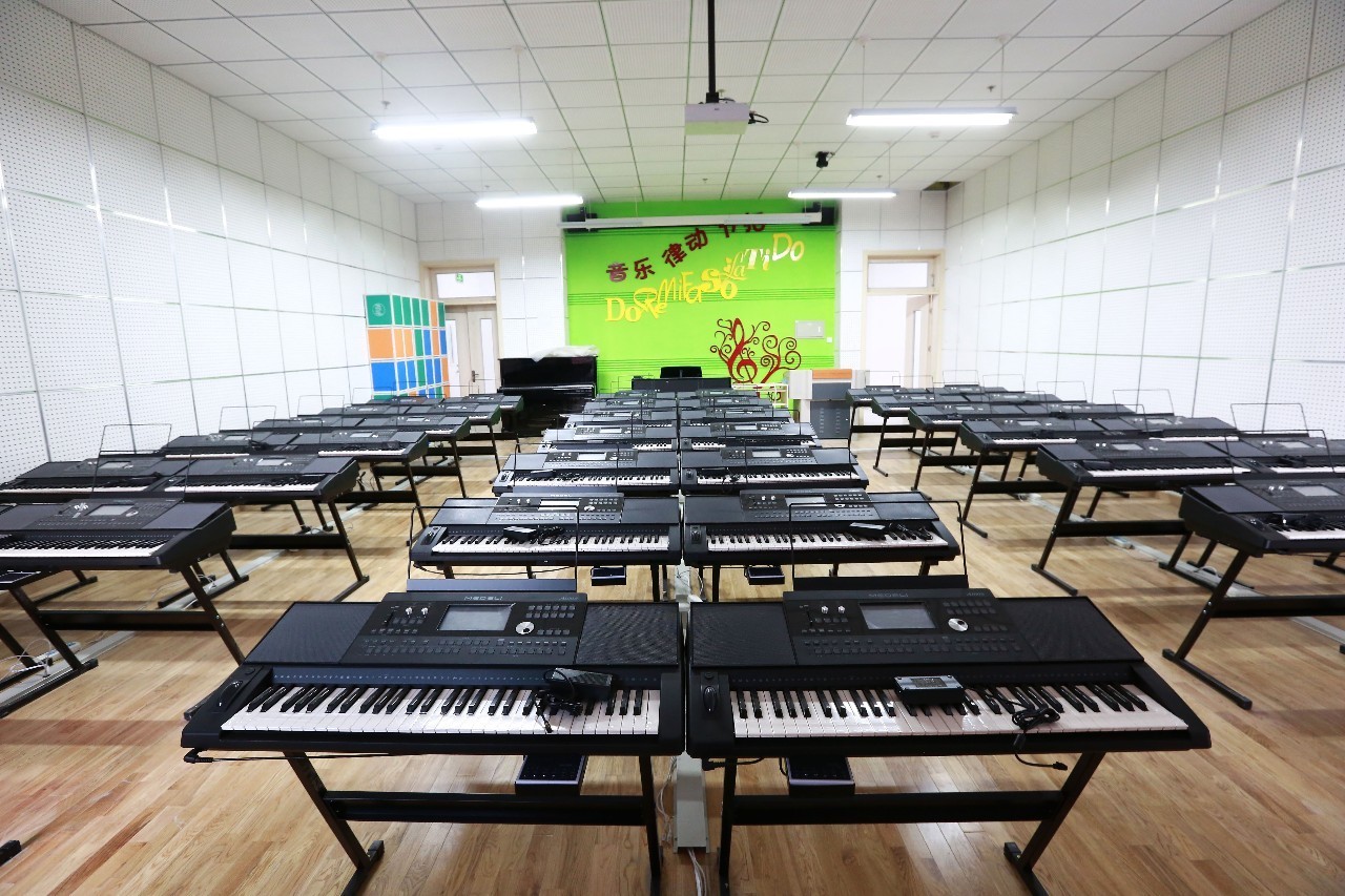 北京市第二实验小学实拍,介绍北京第二实验小学