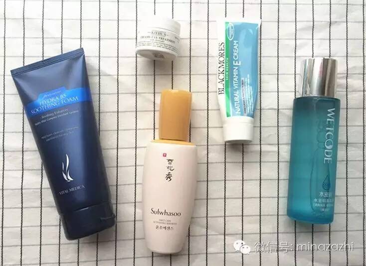素颜美才是real美！编辑们早晚护肤产品大公开这片草原还不来观赏一下吗？