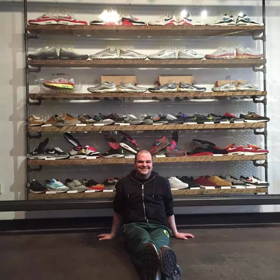 见识了他1000万美元的鞋库，我的红眼病无药可医