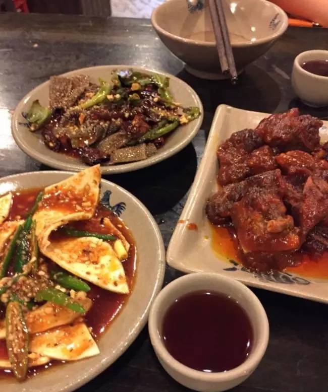 弹子石四大苍蝇馆子,没吃过这几家串串别说你来过宜宾