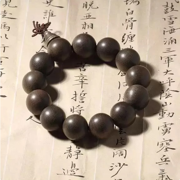 金丝楠应该怎么盘玩视频,金丝楠手串如何盘玩